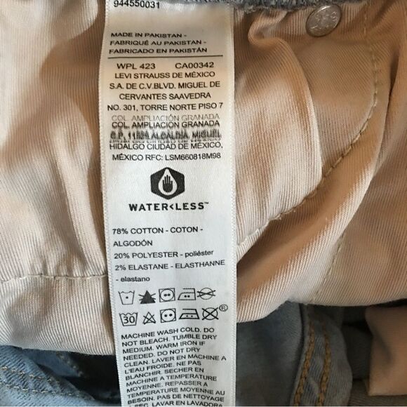 Levis Pull on High Rise Skinny! Shaping Jeans! - Picture 7 of 7